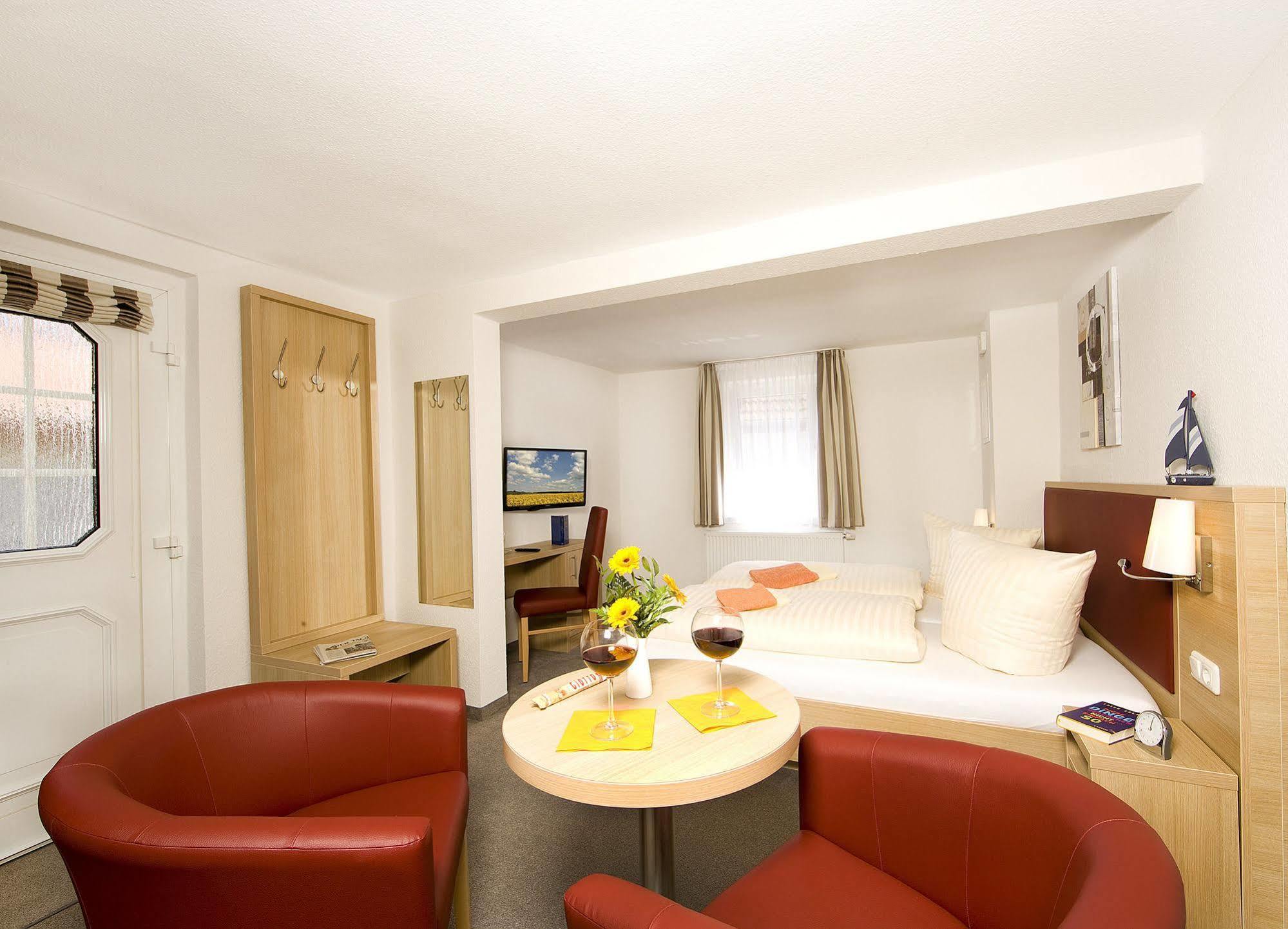 Ferienhotel Bernstein Трасенхайде Екстериор снимка